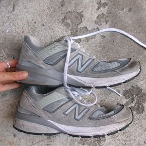New Balance Women’s 990v5